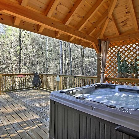 Tree Top Dream Cabin With Hot Tub In Gatlinburg! Villa Dış mekan fotoğraf