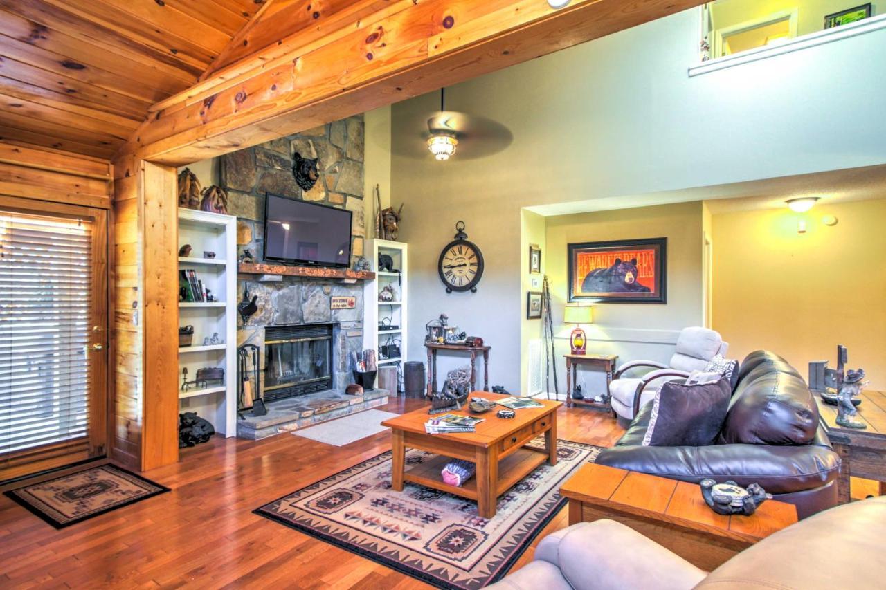 Tree Top Dream Cabin With Hot Tub In Gatlinburg! Villa Dış mekan fotoğraf